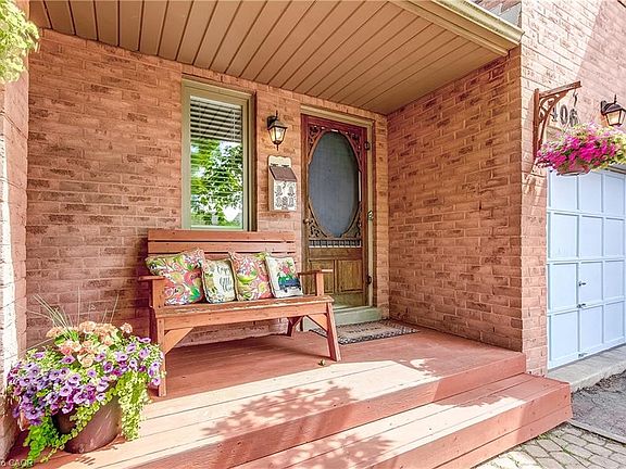2nd image of 406 Levanna Ln
