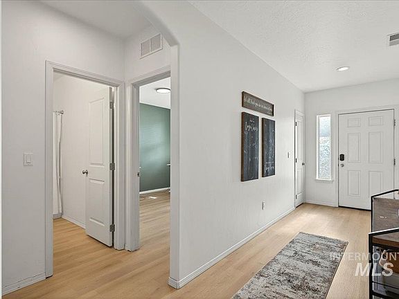 2nd image of 1864 E Jade Falls St