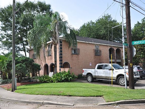2nd image of 600 E University Ave APT 6