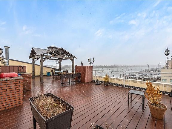 5th image of 3126 Emmons Ave #Penthouse 1