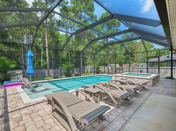6732 Kempton St, Navarre, FL 32566
