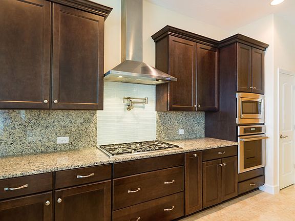 4th image of 2229 Donato Dr