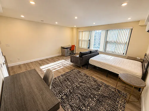 1028 Commonwealth Ave #202 Photo 1