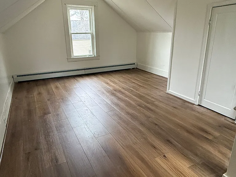 19 1/2 Van Dorn St — Photo 15