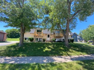 3520 N Willow Ct #2, Bettendorf, IA 52722