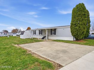 8256 Silverwood Dr, Findlay, OH 45840