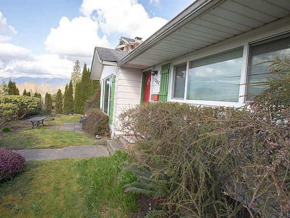 4th image of 7352 Barnet Rd