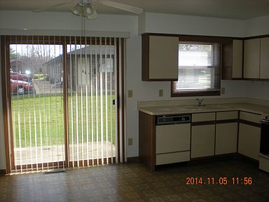 421 Adams St Apt 4 Rockton Il 61072 Zillow