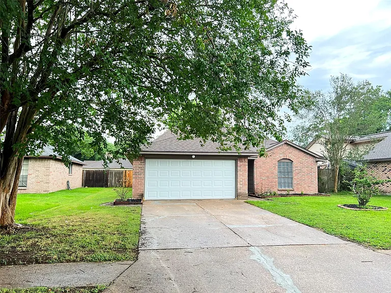 21414 Park Run Dr — Photo 4