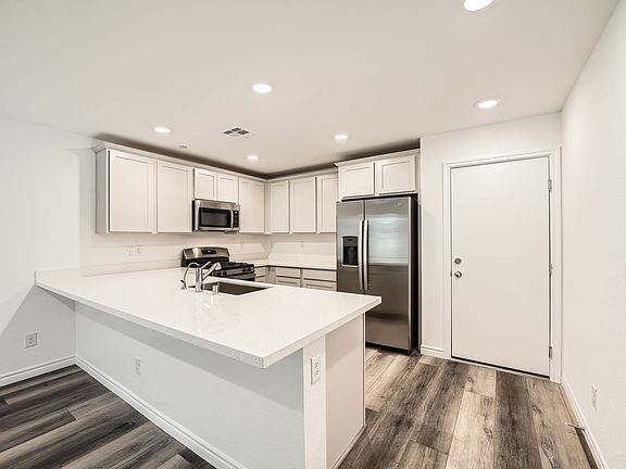 5th image of 10773 Astell Isle Ct