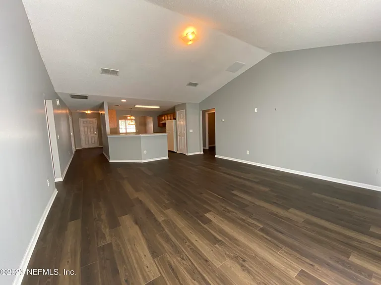 3783 Lauren Oak Ln E — Photo 2