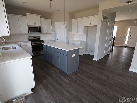 3rd image of 3083 Chamberlin Dr #8250