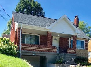 4333 Saint Martins Pl, Cincinnati, OH 45211