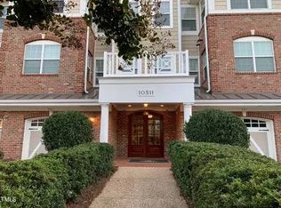 10421 Rosegate Ct, Raleigh, NC 27617