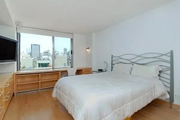 Rented by Douglas Elliman | media 25