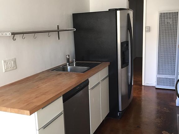 4th image of 512 Westminster Ave APT 2