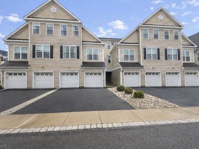 8 Swing Bridge Ln, South Bound Brook, NJ, 08880