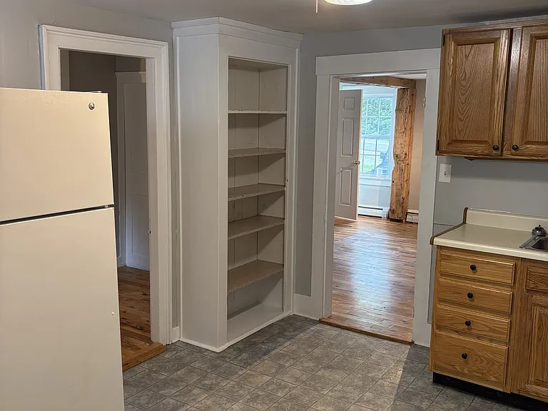 115 Main St #B — Photo 6