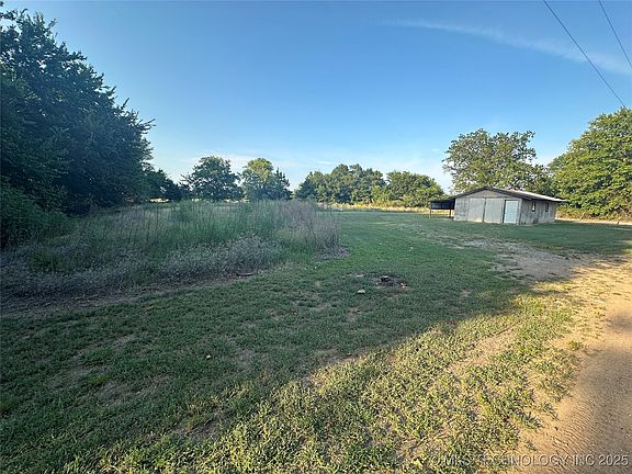 2nd image of E Richardson Ln