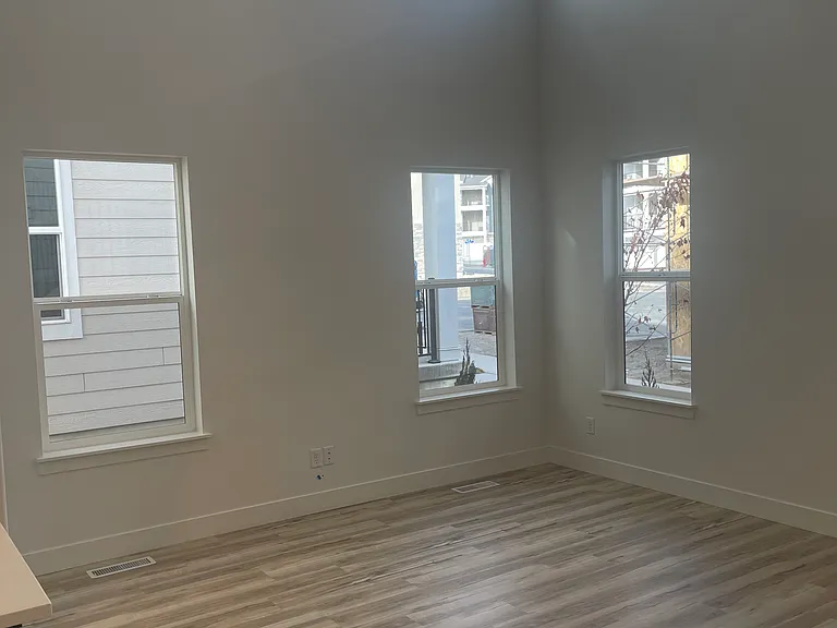 4002 W Big Horn Dr — Photo 3