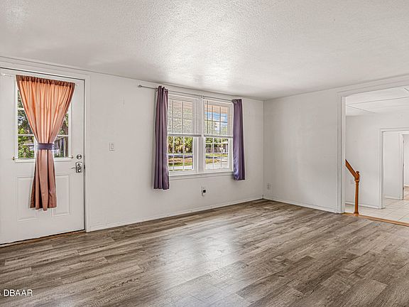 3rd image of 3545 Perkins Ave