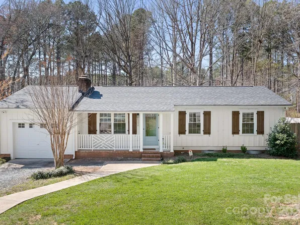 6992 Executive Cir, Denver, NC 28037