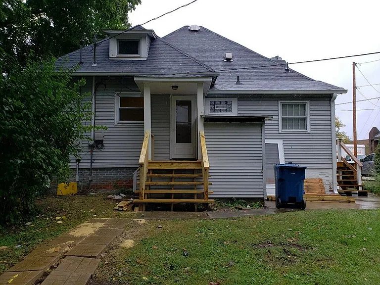 115.5 W Indiana Ave — Photo 10