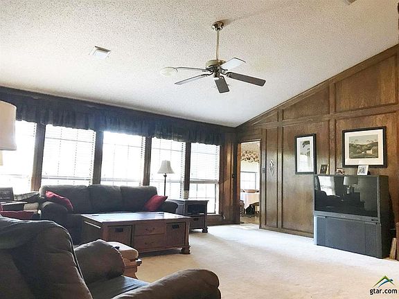 4th image of 510 Southgate Dr