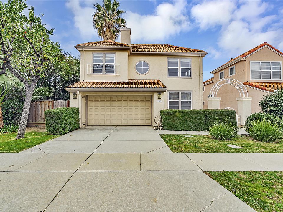1st image of 3047 Calle De Las Flores