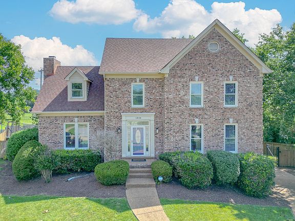 2nd image of 1310 King William Ct