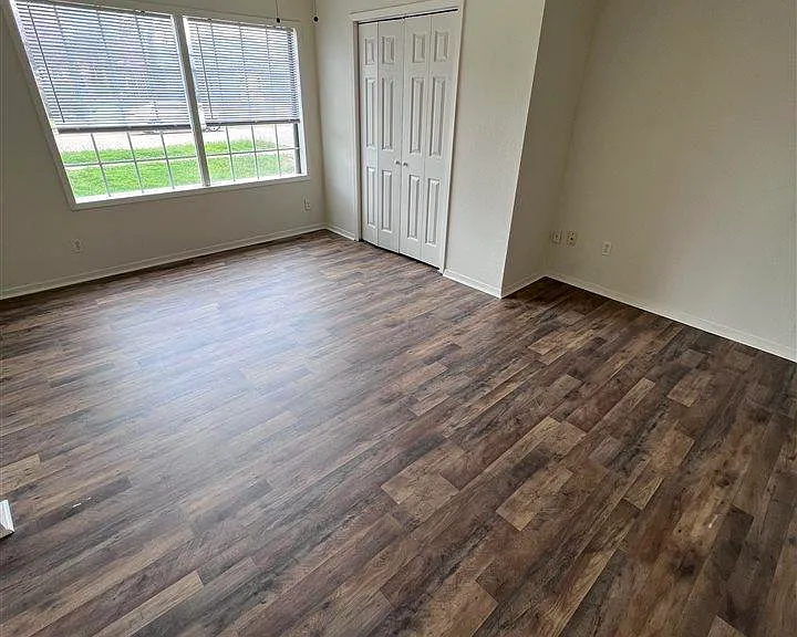 1812 McGregor Ave — Photo 15