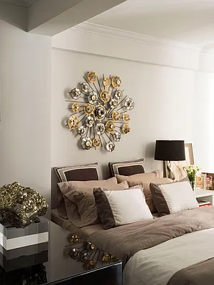 Sold by Corcoran | media 19