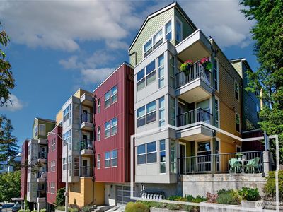 1310 N Lucas Place #304, Seattle, WA, 98103