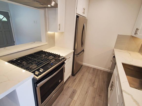 5th image of 1317 N Holliston Ave APT 6