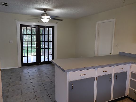 5th image of 1737 Vivian Ct