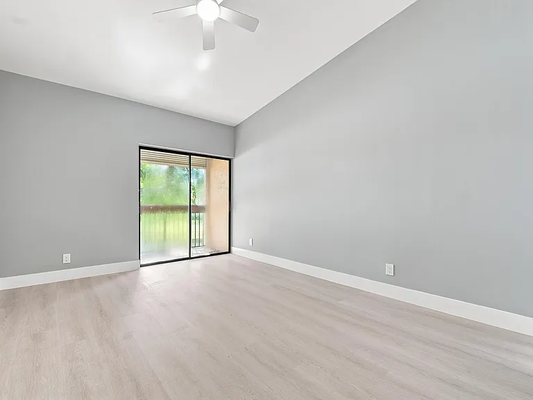 2249 SW 15th St #188 — Photo 13