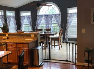 102 Hearthstone Ct, Dillsburg, PA