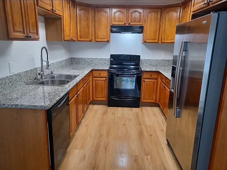5300 Winfield Way #2 — Photo 2