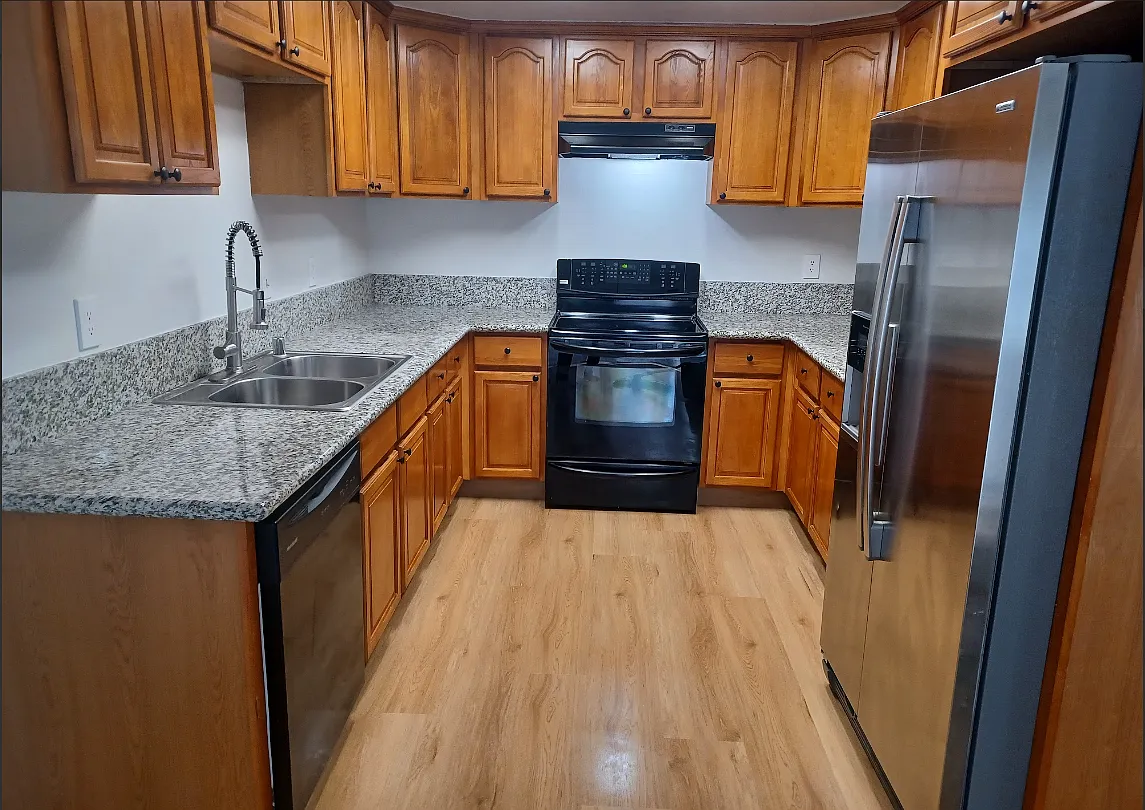 Building Photo - 5300 Winfield Way #2