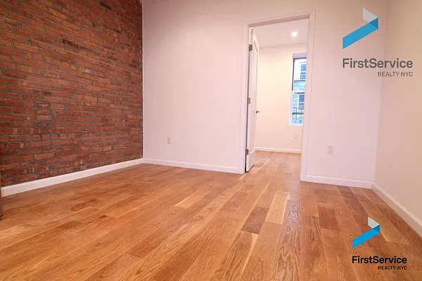 Rented by FirstService Realty (legacy) | media 15