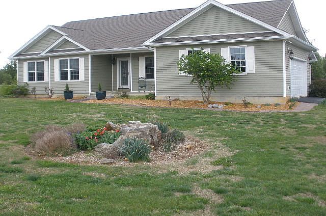 1st image of 116 Golden Pond Cir