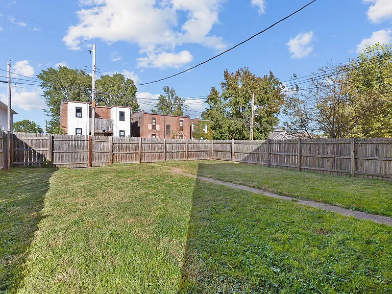 3235 Lafayette Ave #1W — Photo 20