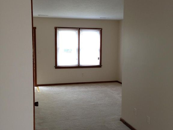 3rd image of 110 Cedar Haven Ct APT 201