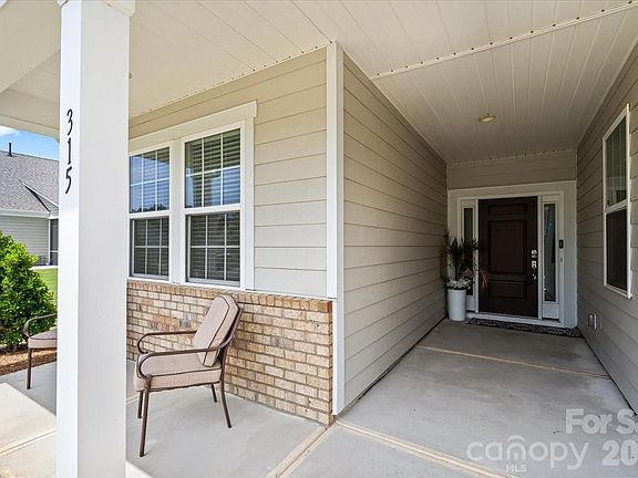 4th image of 315 Northgate Blvd #146