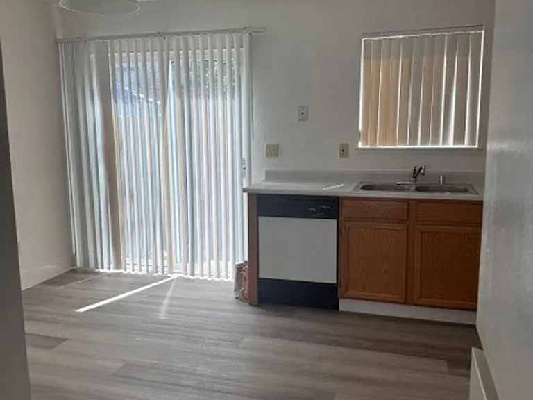 4013 Pheasant Dr — Photo 4