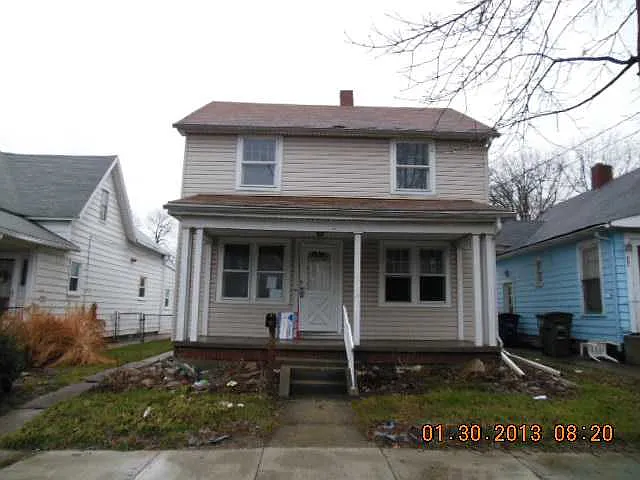 943 Butler St photo 1