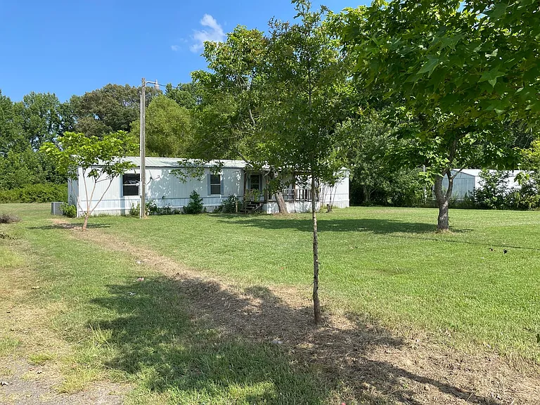345 Joyner Loop — Photo 2