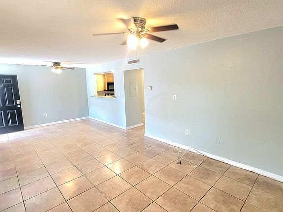 2nd image of 3719 Ohio Ave APT 17