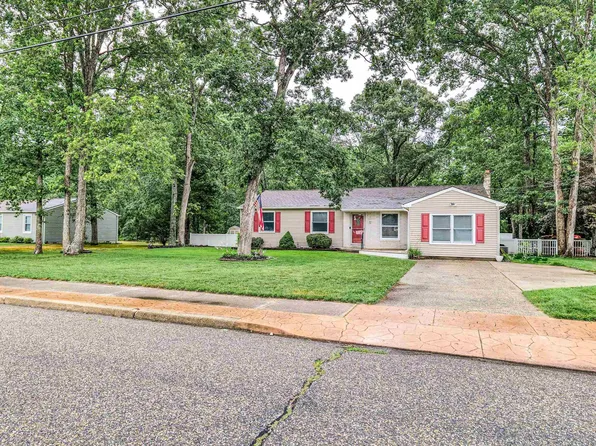 45 Evergreen Dr, Ocean View, NJ 08230