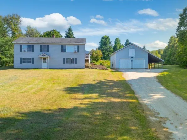 39 Center Bridge Road, Turner, ME 04282